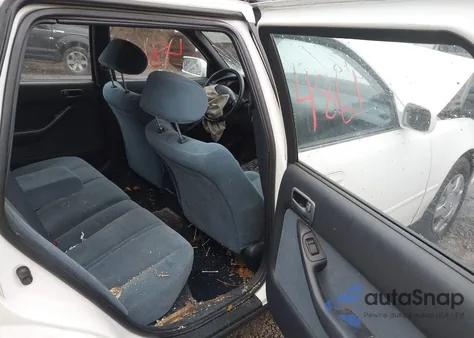 1993 Toyota Camry Le z USA, uszkodzony, nr VIN 4T1VK12W0PU053173